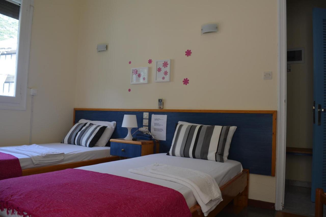 Dimitra Hotel Kamena Vourla Quarto foto